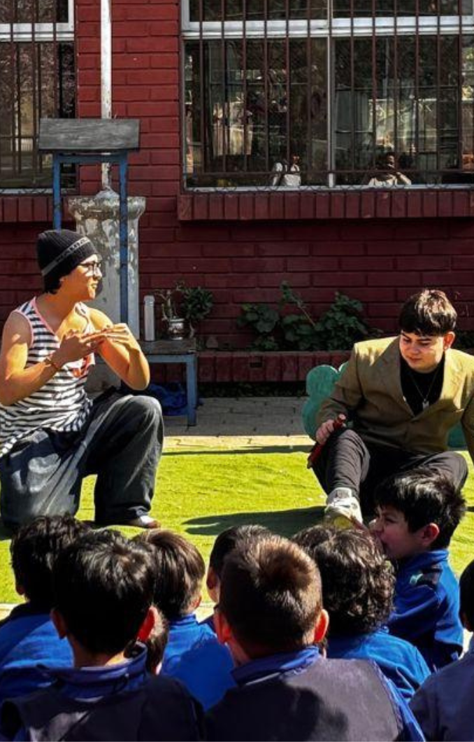 Teatro ecológico: Estudiantes de I° Medio sensibilizan a los más pequeños